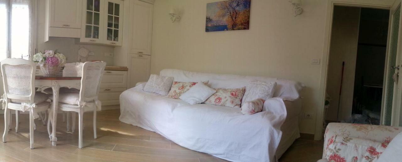 Casa Grandis Dimora Di Charme Nel Cuore Di Bordighera Leilighet Rom bilde